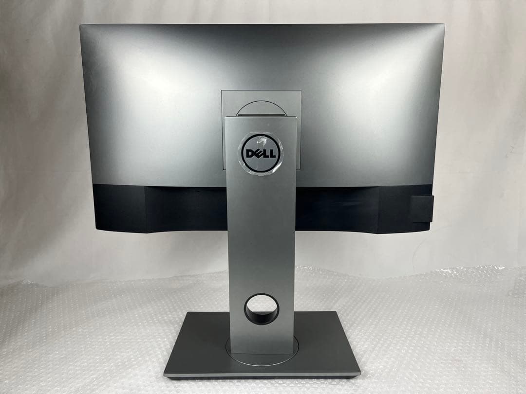 DELLU2520D 25インチモニター　USB-Cハブ　2K 回転機能高さ調整