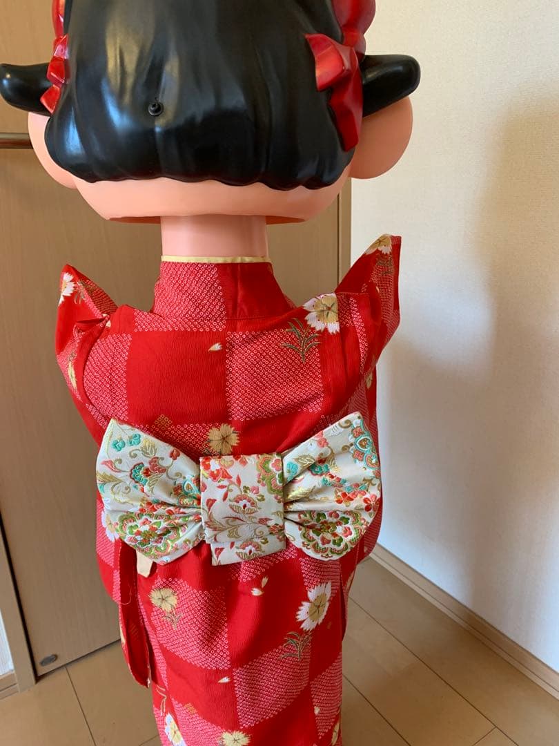 等身大店頭ペコちゃん人形（晴れ着）