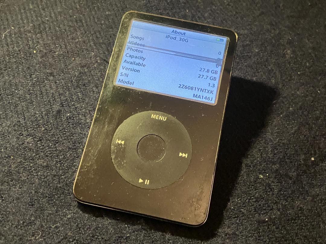 ★【中古】Apple iPod Classic 30GB （第五世代、黒）★