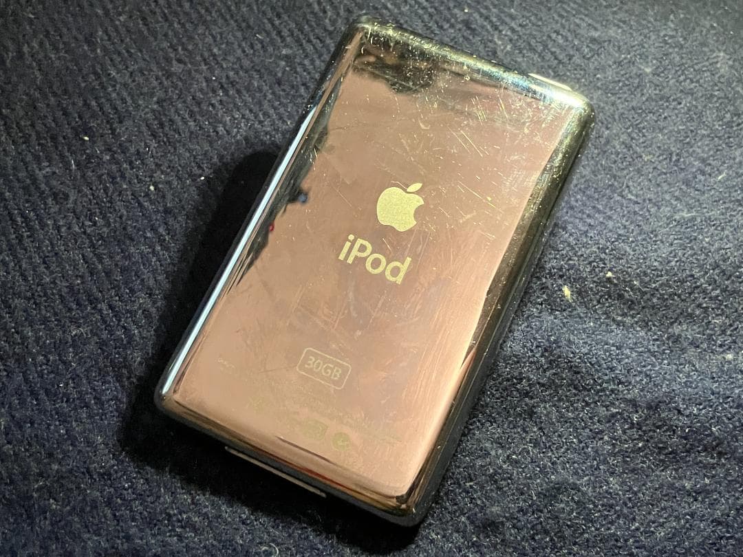 ★【中古】Apple iPod Classic 30GB （第五世代、黒）★