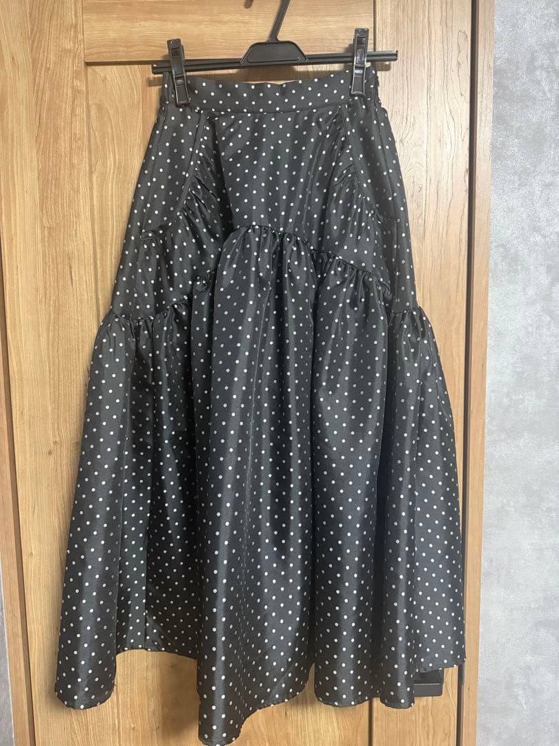 ELLIE ドットスカート