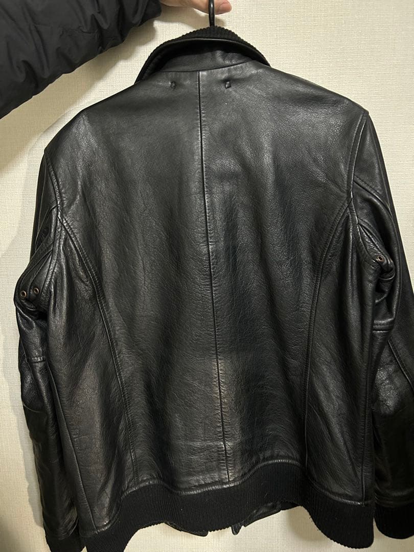 XLサイズ AVIREX 牛革 ホースレザー レザージャケット ブラック 黒