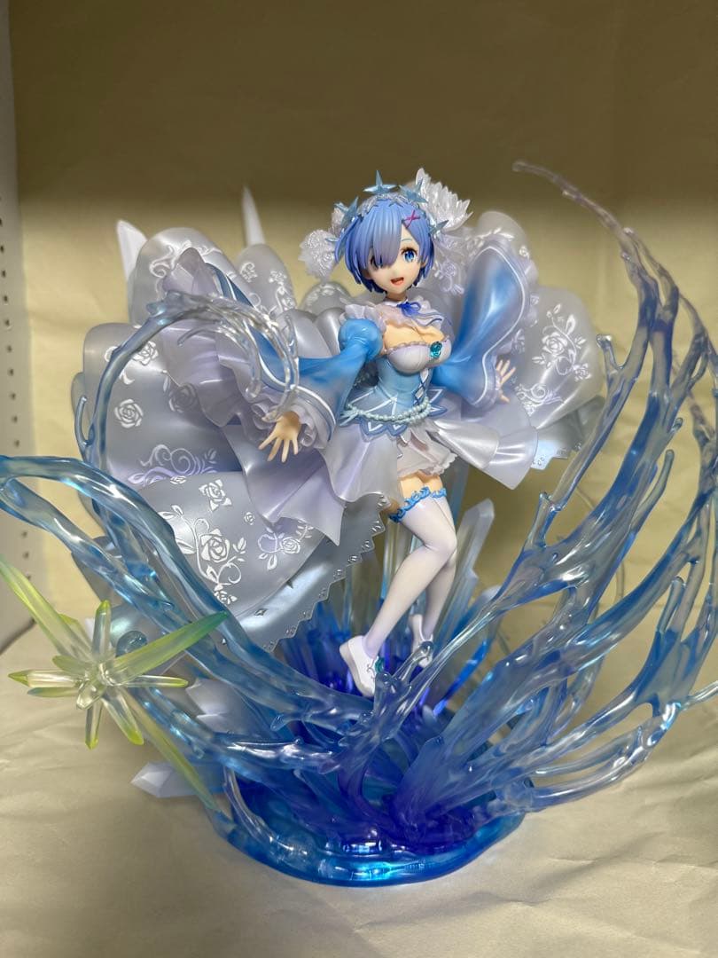 レム クリスタルドレス フィギュア