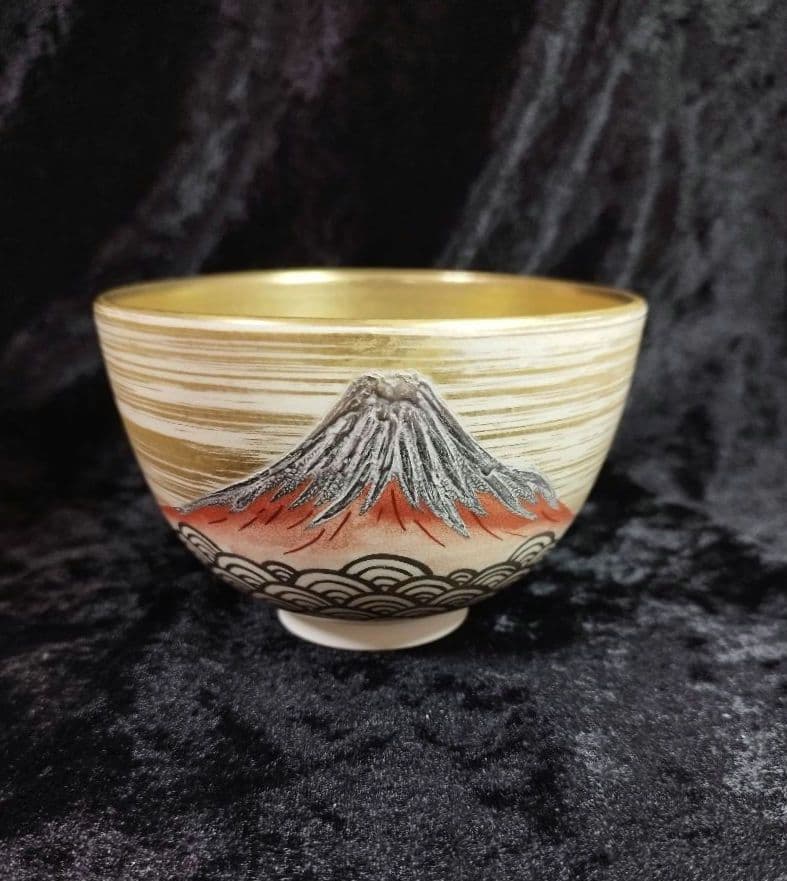 西村利峰 作 富士の図 茶碗（共箱・陶歴・布付き）