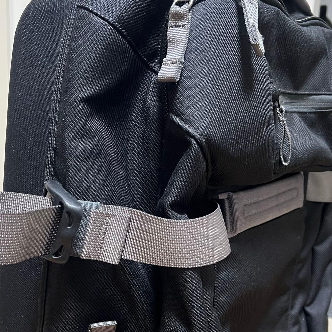 patagonia TRANSPORT ROLLER 90L キャリーケース　黒