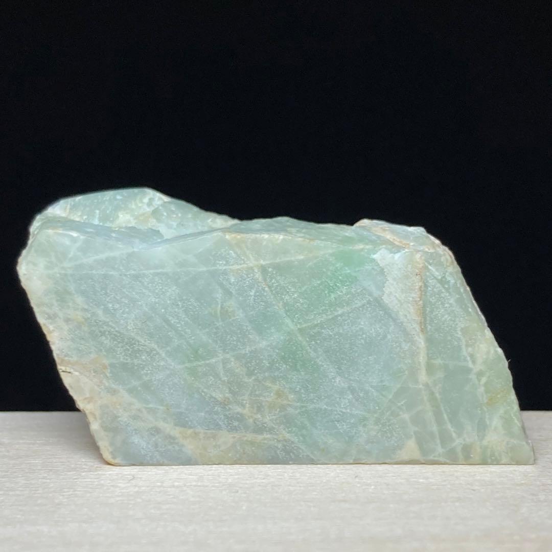 【貴重石】糸魚川翡翠　金山谷　ロウカン質 翡翠　山石　原石　24.4ｇ