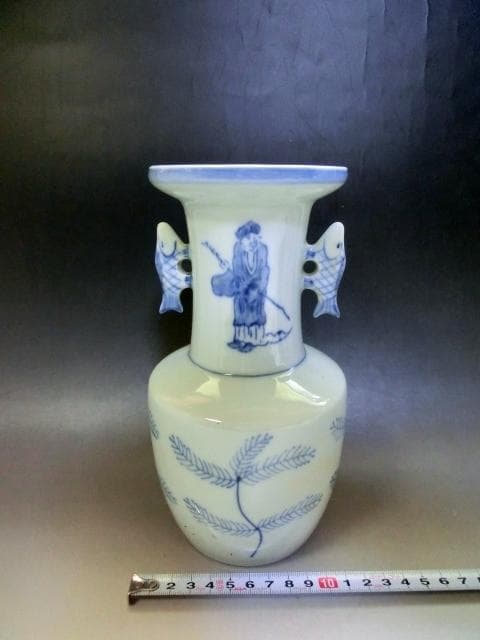花瓶■染付人物絵 中国 魚耳付き 口広 松紋 花器 古玩 唐物 時代物 骨董■