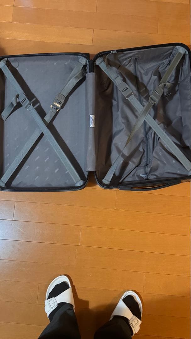 リモワ　サルサ　機内持ち込み可　32L ブラック