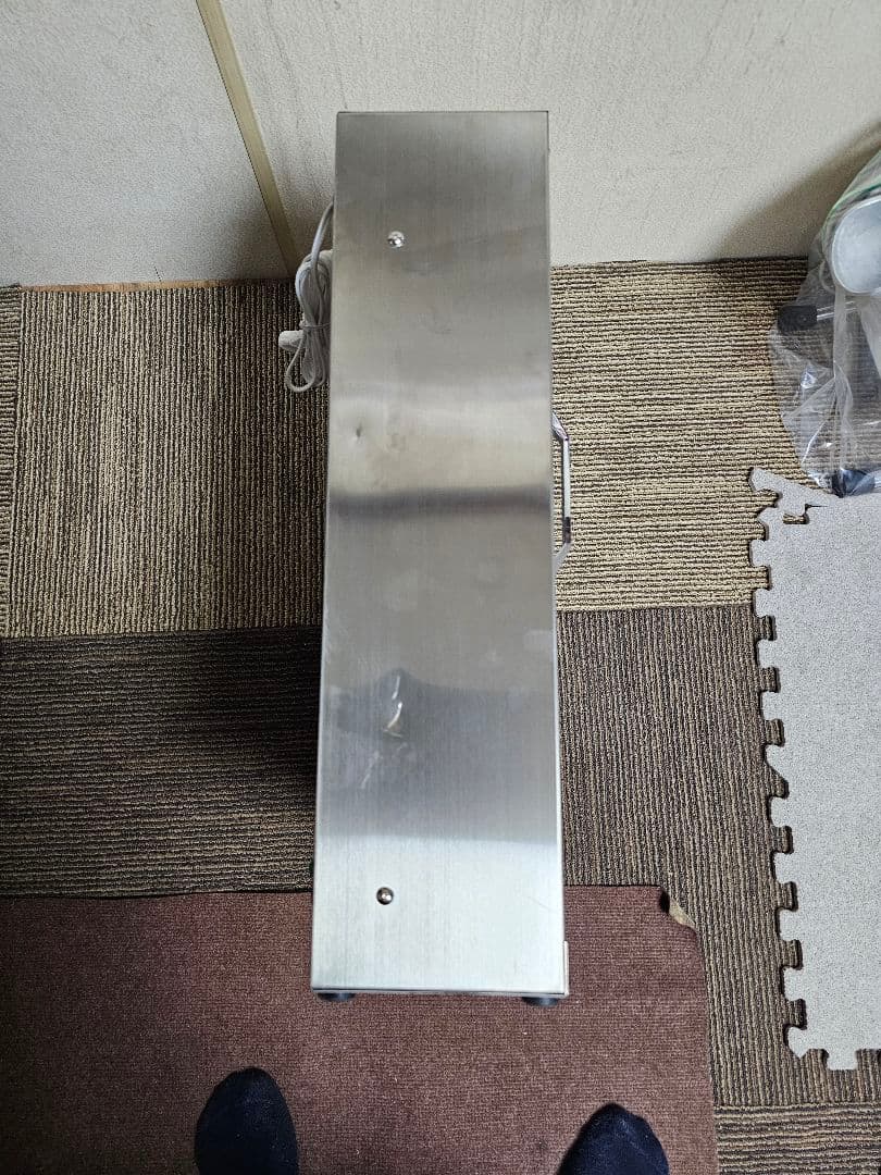 リョウリナ　殺菌灯付 庖丁保管庫 キンキラー Kー108S型 8本用