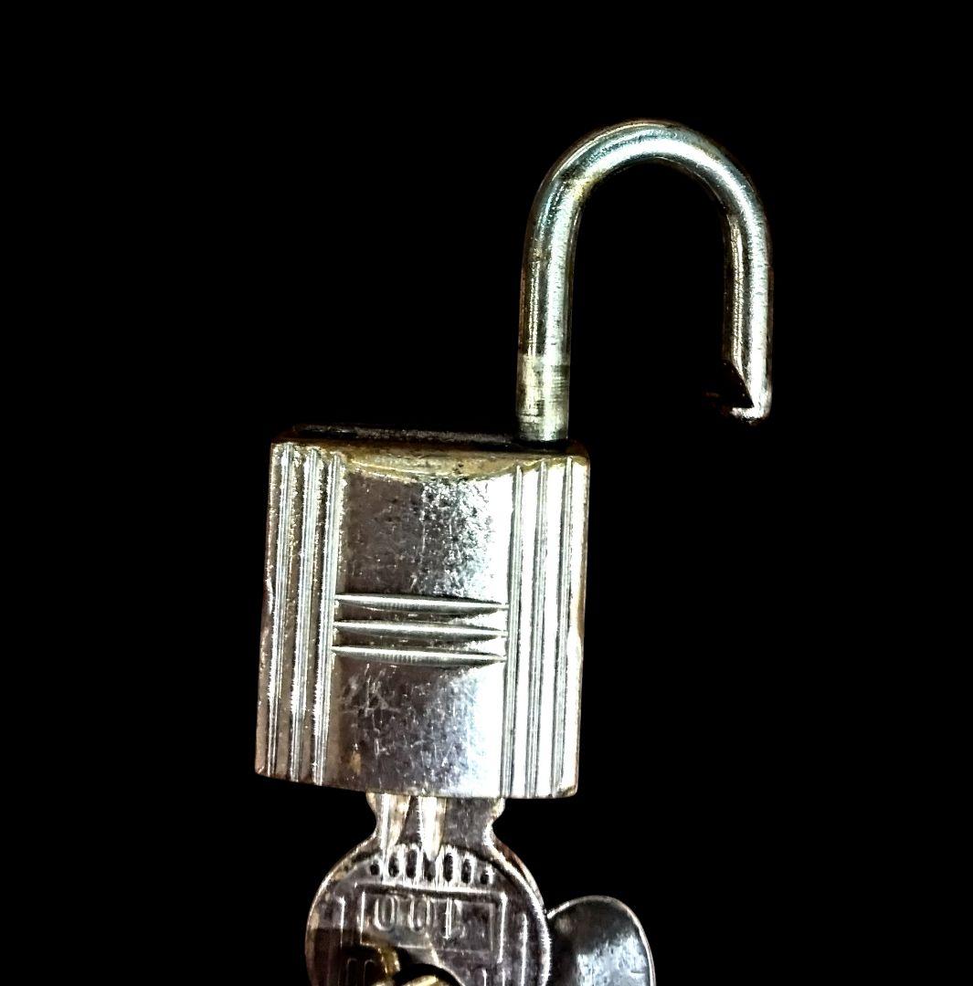 エルメスカデナ＋鍵