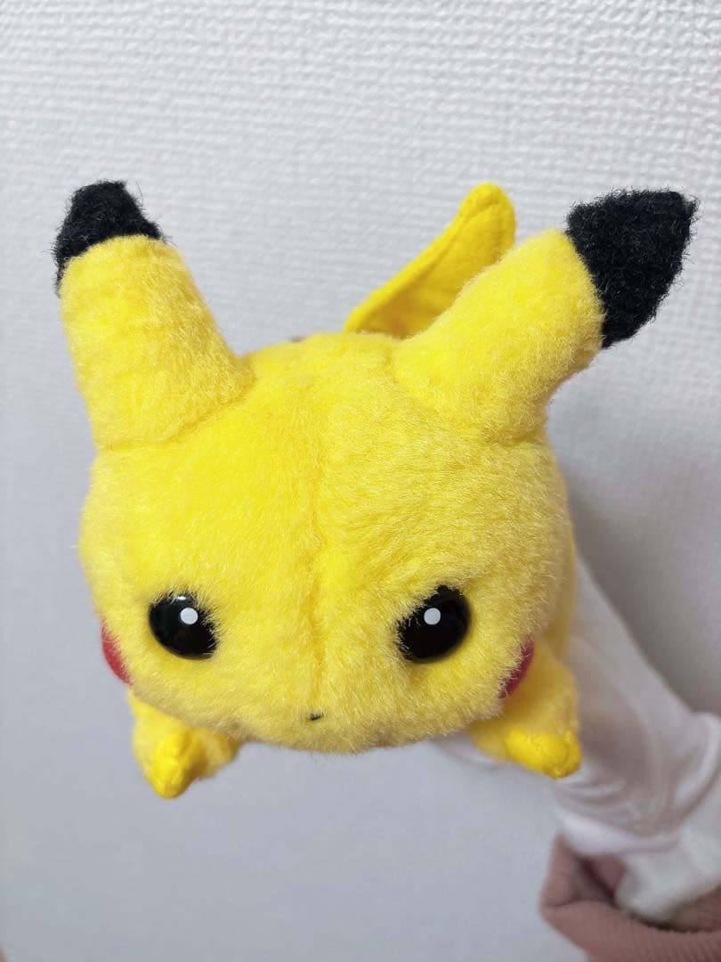 ゆ*ん様 初期 ピカチュウ ぬいぐるみ TOMY
