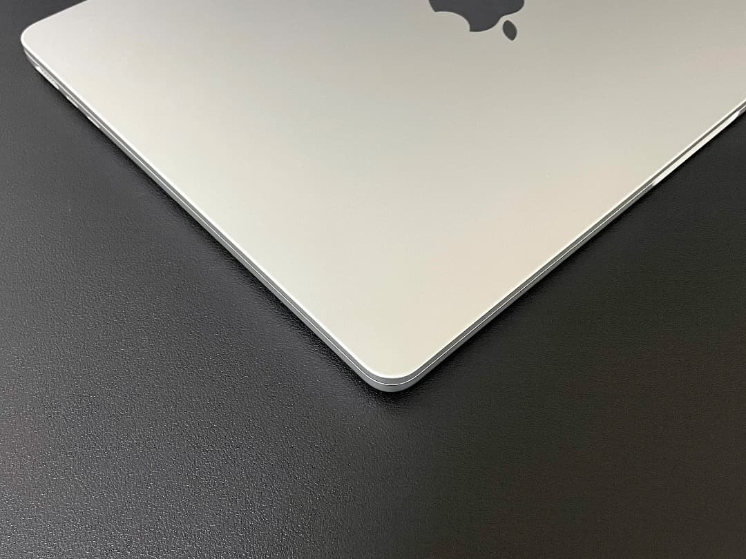 【美品】MacBook Air （M2, 2022）13.6㌅ 箱付 綺麗