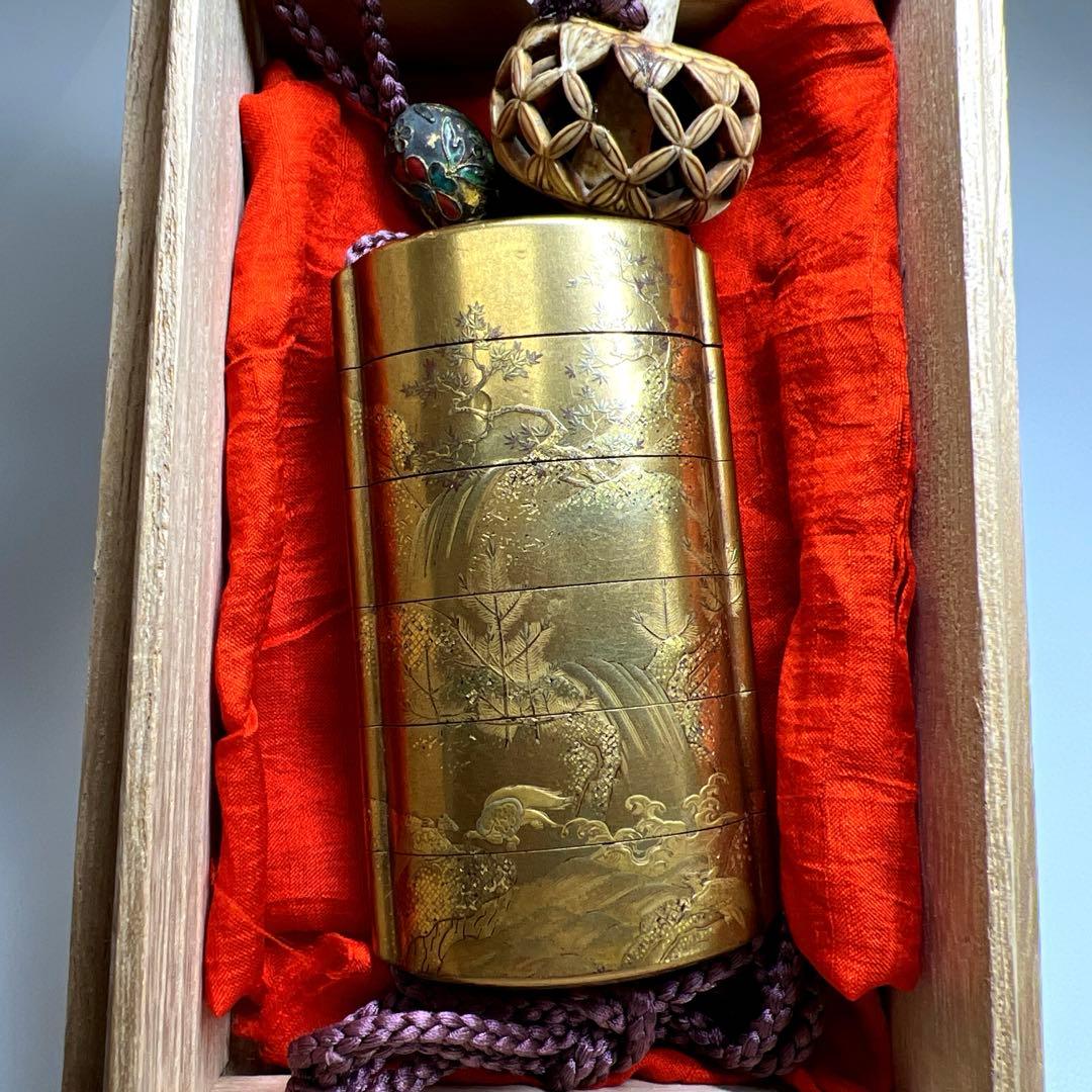 梶川作　極上蒔絵印籠　蓋無木箱付　71g 東Y7-0710⭐︎2F