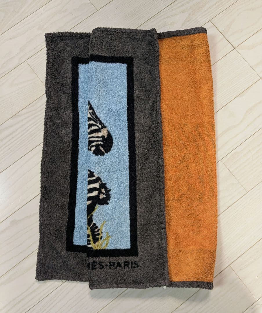 HERMES ゼブラ柄 ビーチタオル