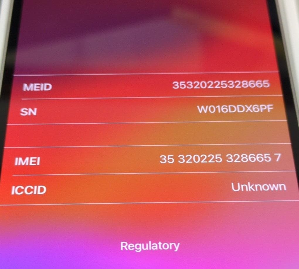 新品未使用 iPhone13 128GB スターライト SIMフリー 6657