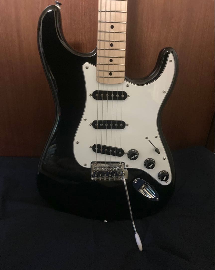 Squier Affinity Series　ストラトキャスター　ブラック