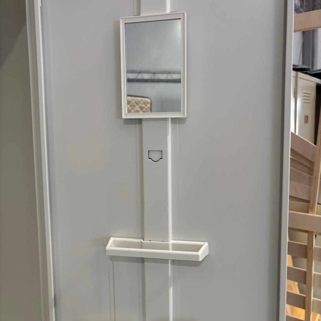 ロッカー　ホワイト　２つ