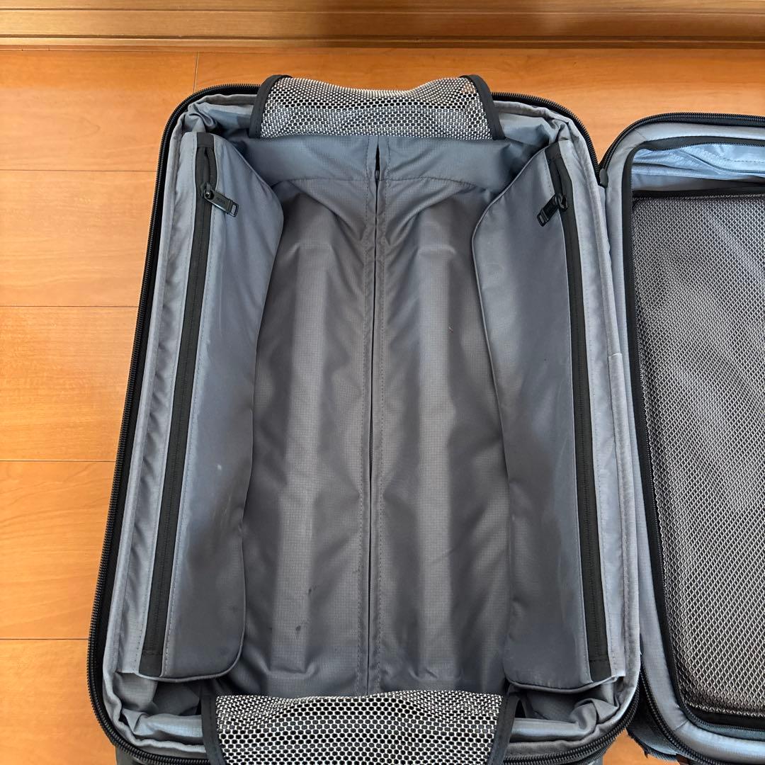 【最終価格:4/13販売終了】TUMI ALPHA3 2ウィール・キャリーオン