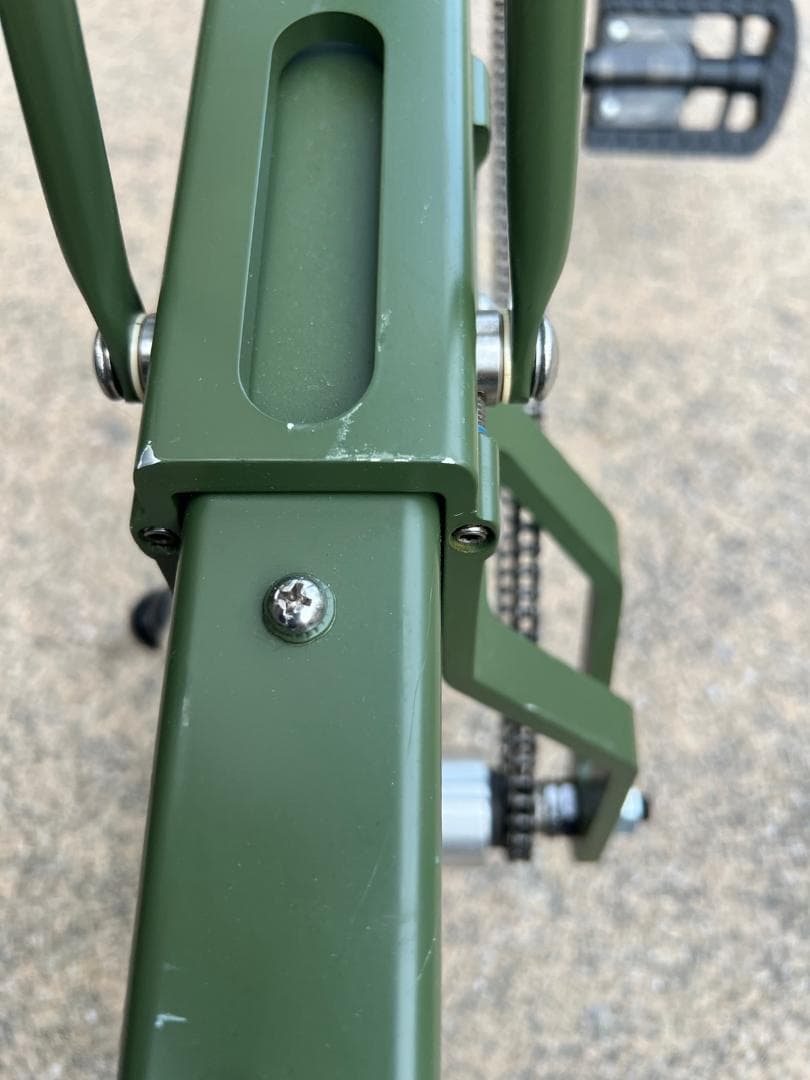 CarryMe エアータイヤ仕様 マットオリーブグリーン 折りたたみ自転車