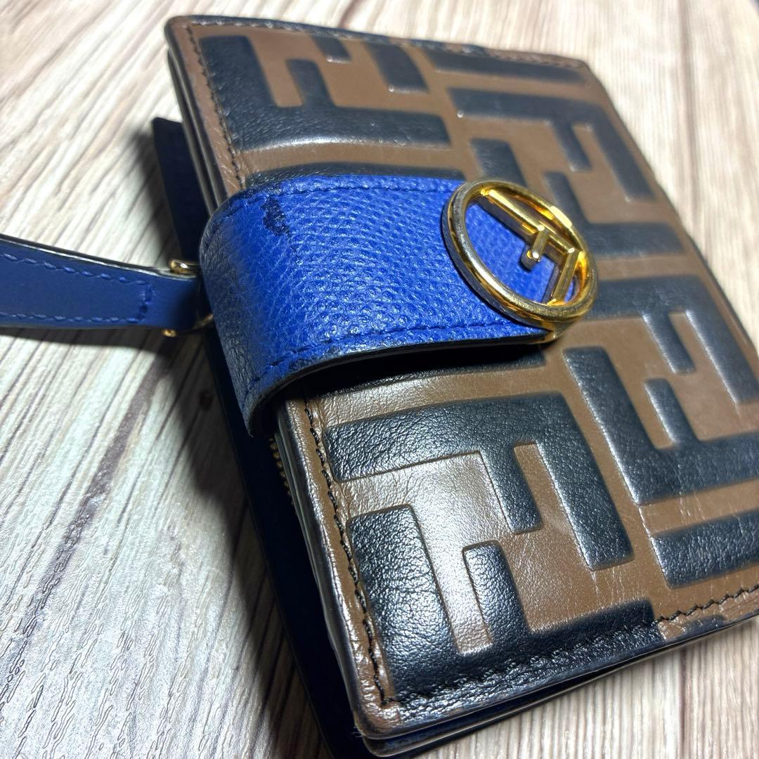 Fendi フェンディ　二つ折り財布 FFロゴ　ブラウン×ブルー　ゴールド金具