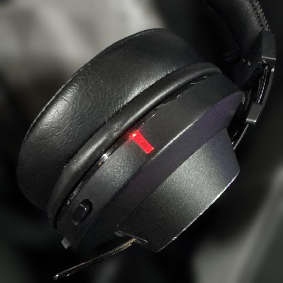 RAZER ADARO Black Bluetooth ヘッドフォン