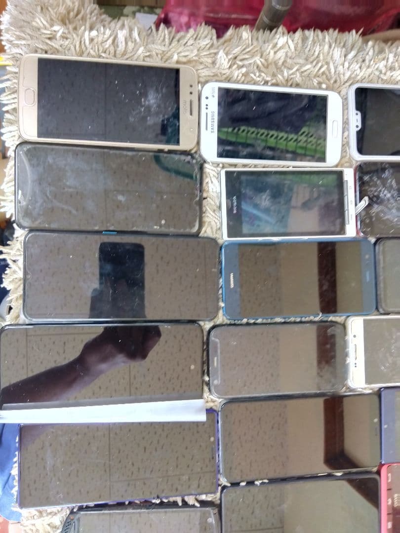 スマホまとめ売りジャンク品