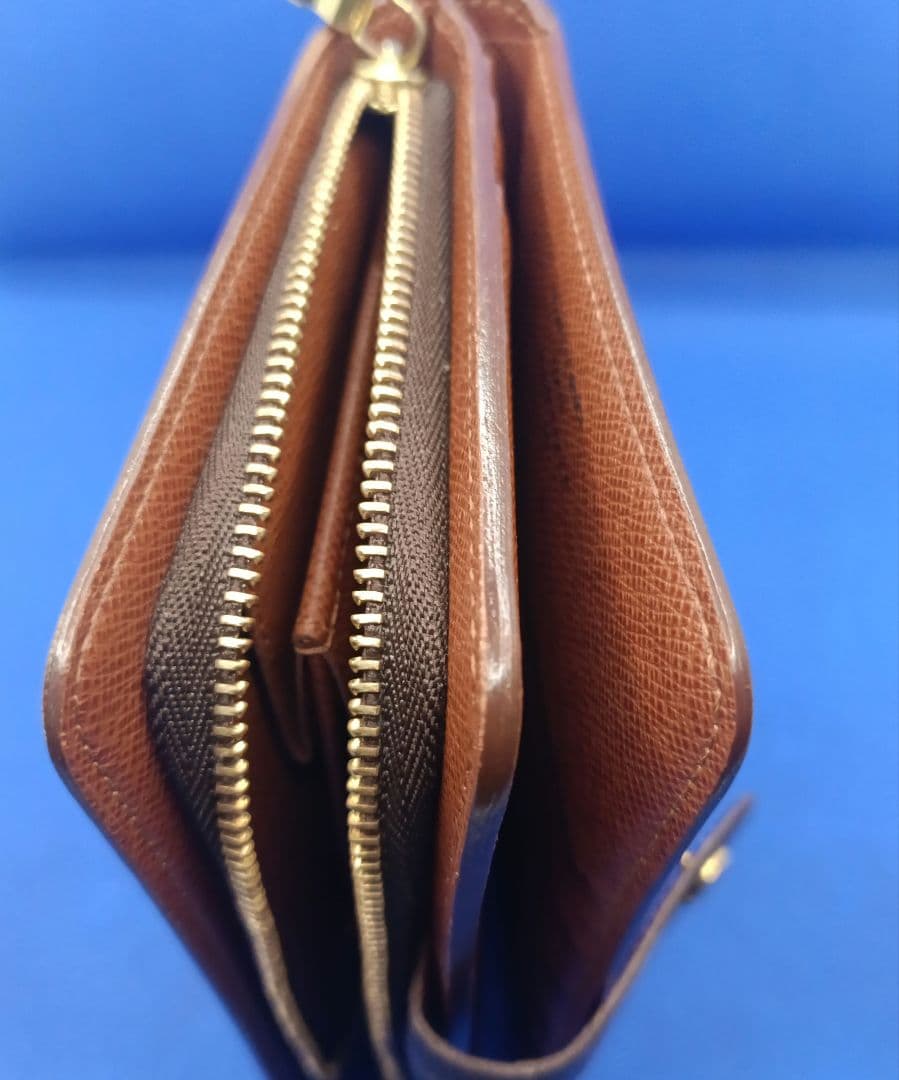 ルイ・ヴィトン　ポルト パピエ ジップ 2つ折り財布