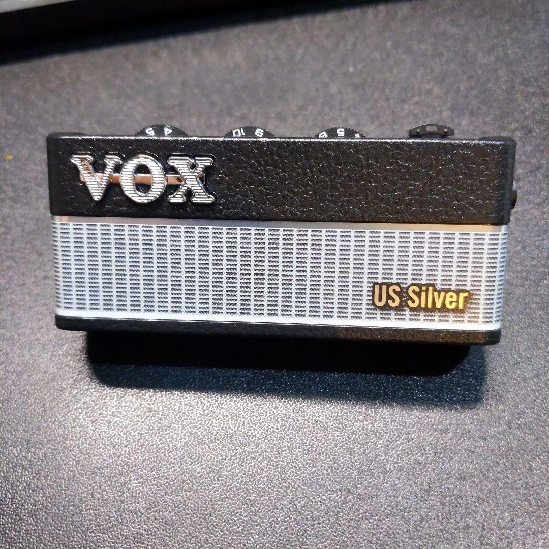 【最終値下げ】ハローキティ　エレキギター Squier ヘッドホンアンプ付