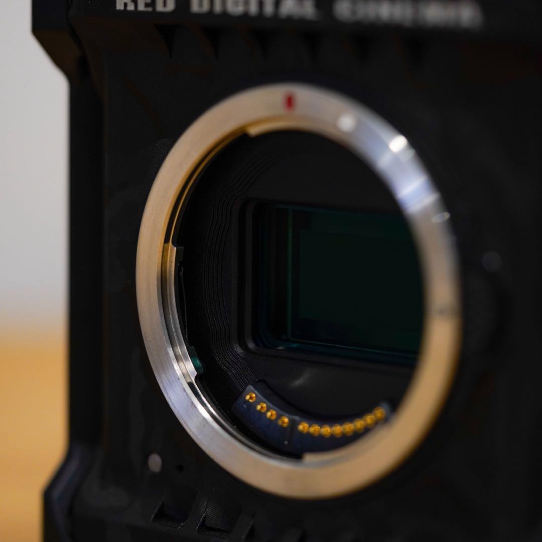 ビデオカメラ RED KOMODO