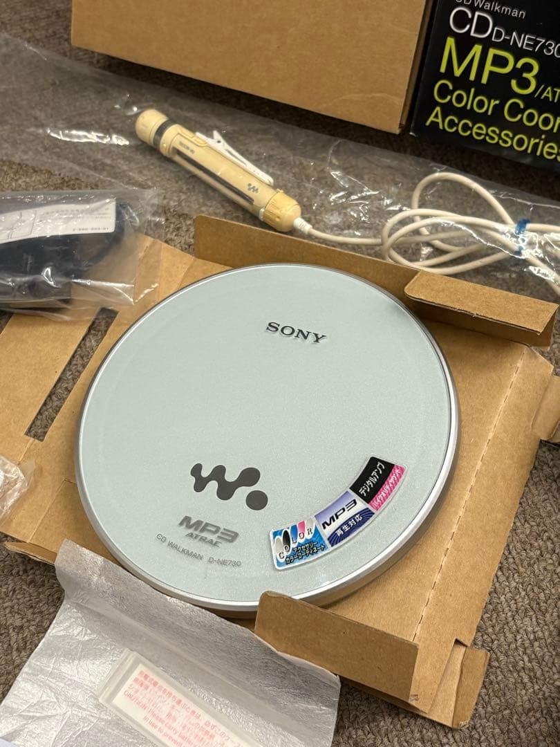 【ほぼ新品】SONY ソニー CD D-NE730 MP3 再生 動作品 純正品