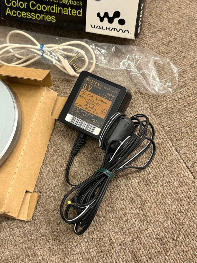 【ほぼ新品】SONY ソニー CD D-NE730 MP3 再生 動作品 純正品