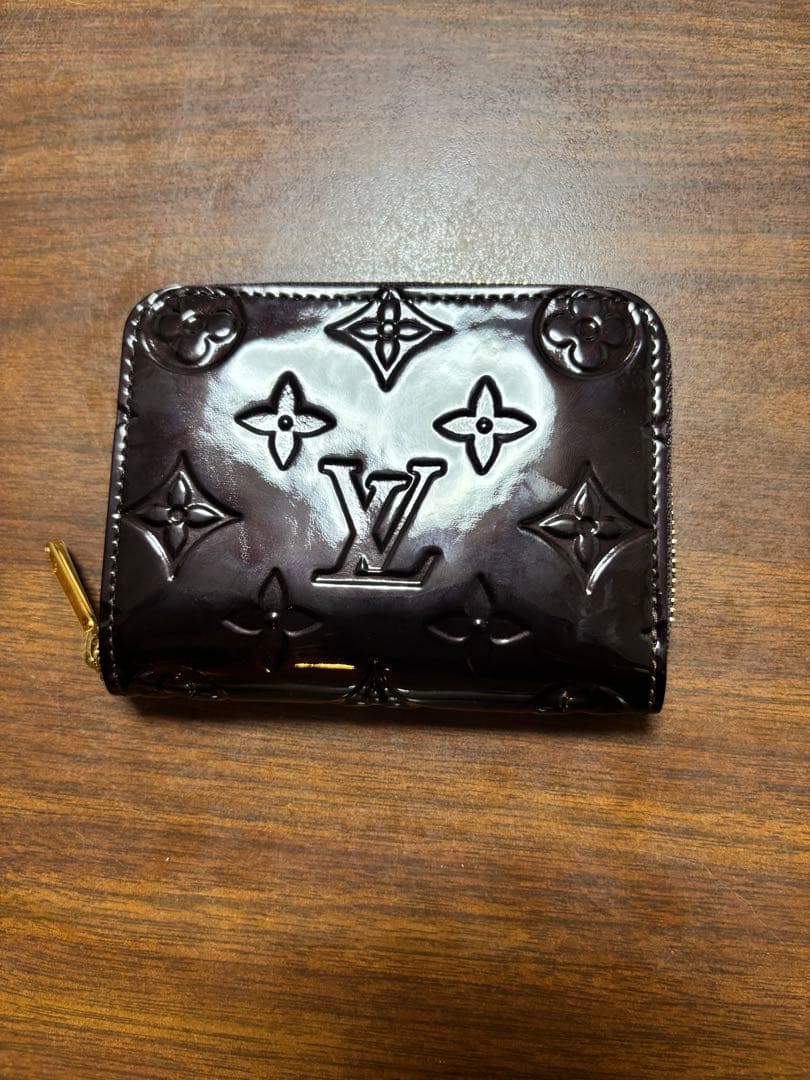 ✨新古品✨ルイヴィトン　ジッピーモノグラム　ヴェルニ　ボルドー系