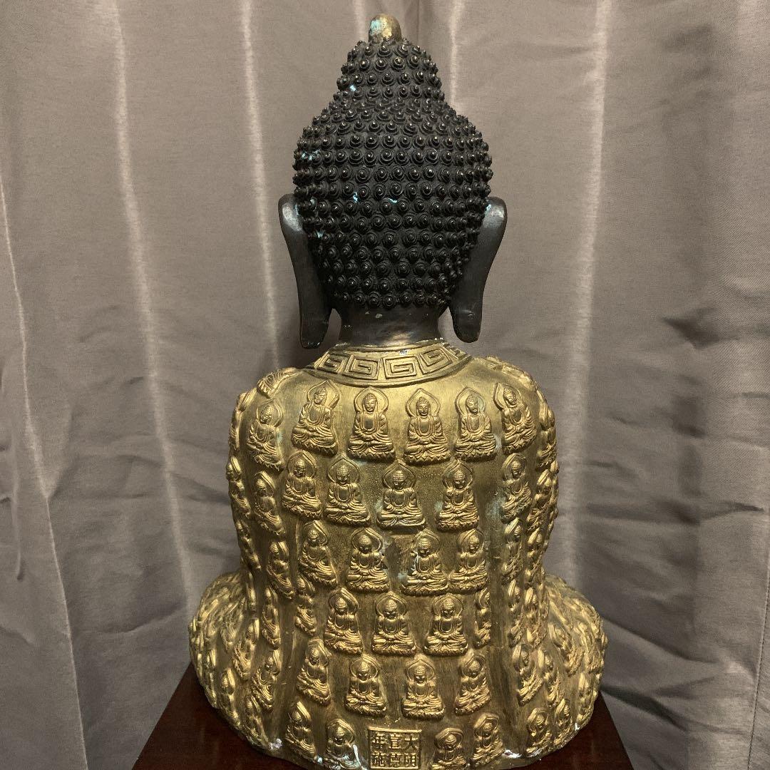 大きな仏像