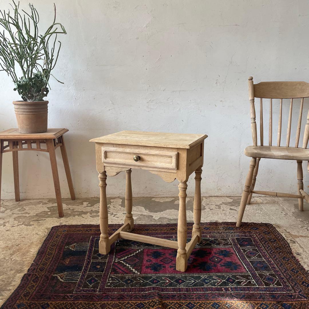 ビンテージ ドロワーサイドテーブル ドロワーベッドサイドテーブル　剥離