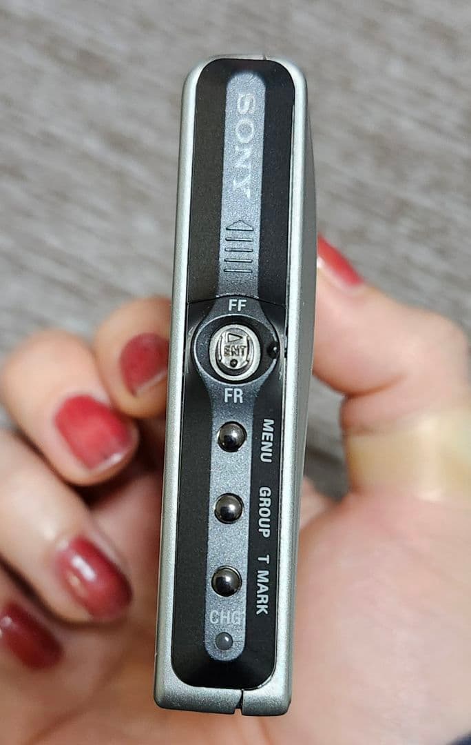 SONY HI-MD WALKMAN MZ-NH1ポータブルMDレコーダ