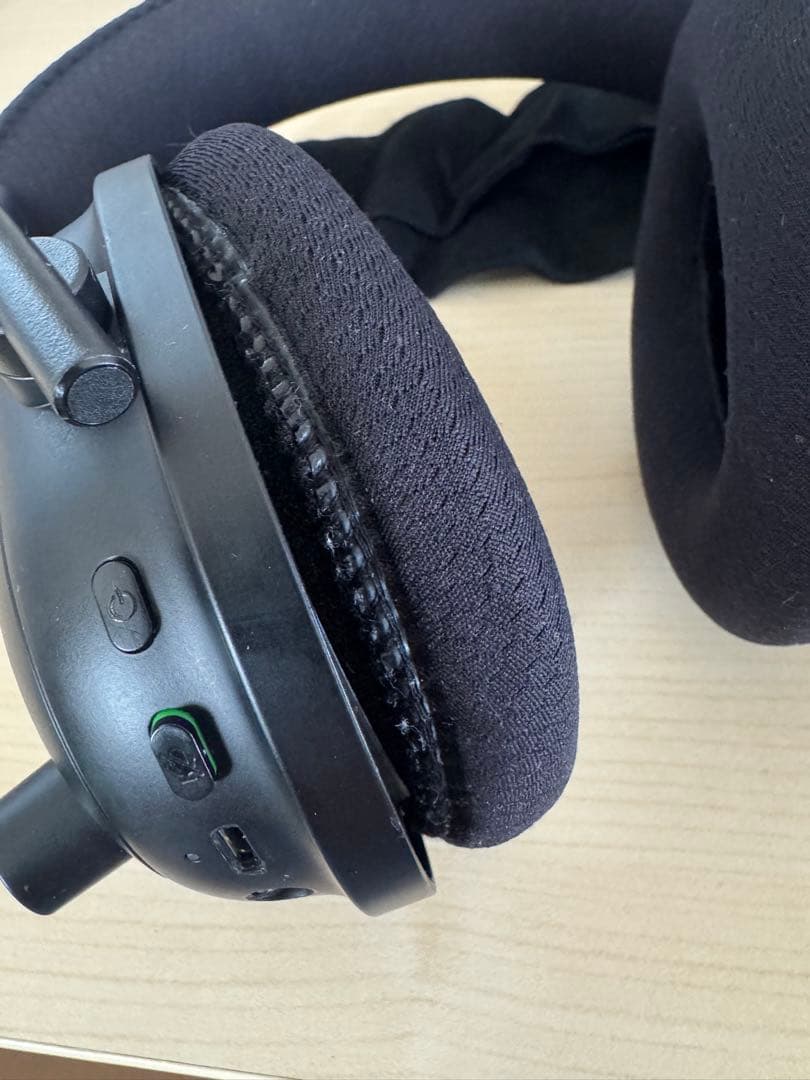 Razer BLACKSHARK V2 Pro (ワイヤレスヘッドセット)