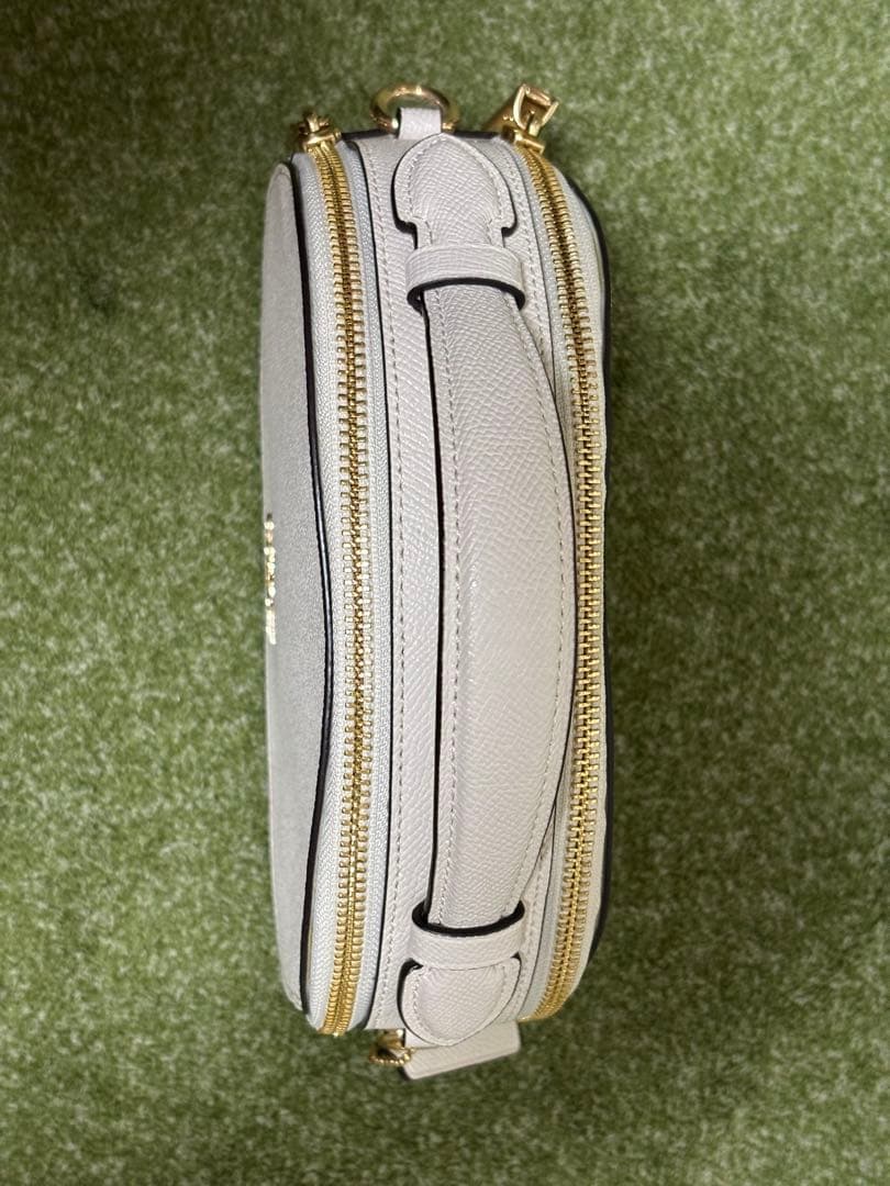 COACH ホワイトレザー ショルダーバッグ