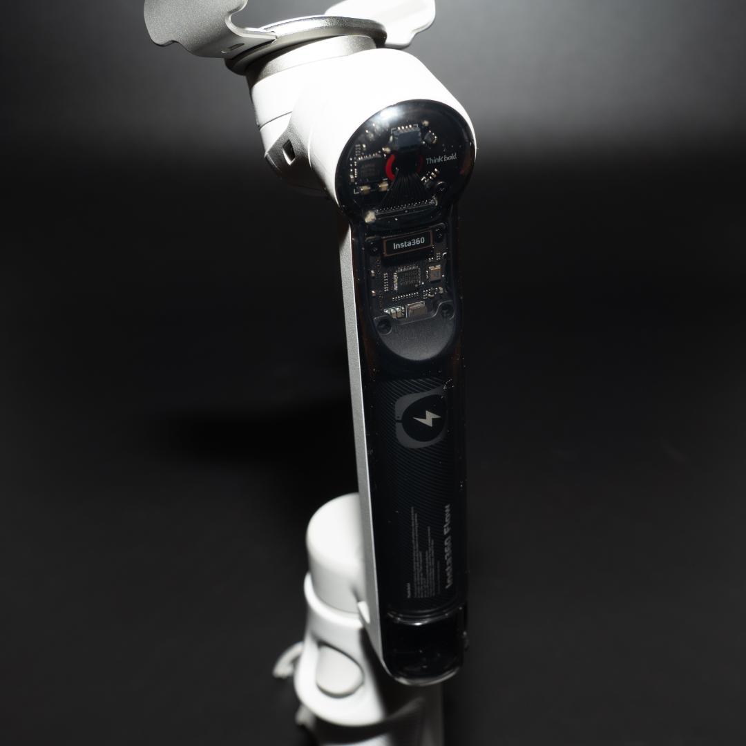 【美品】Insta360 Flow スマートフォンスタビライザー