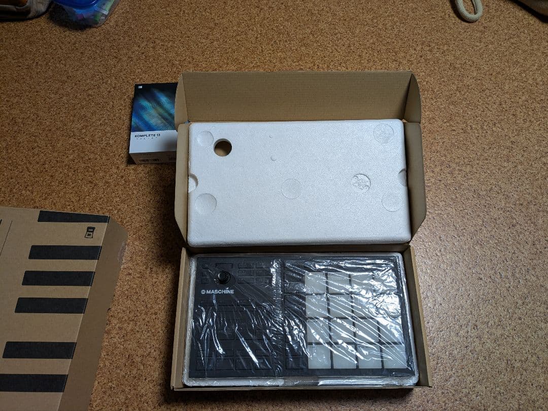 DTM・DAW KOMPLETE KONTROL M32 + MASCHINE MIKRO 3