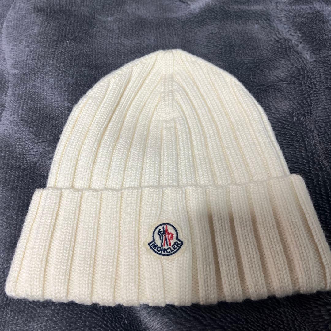 MONCLER アイボリー ニット帽