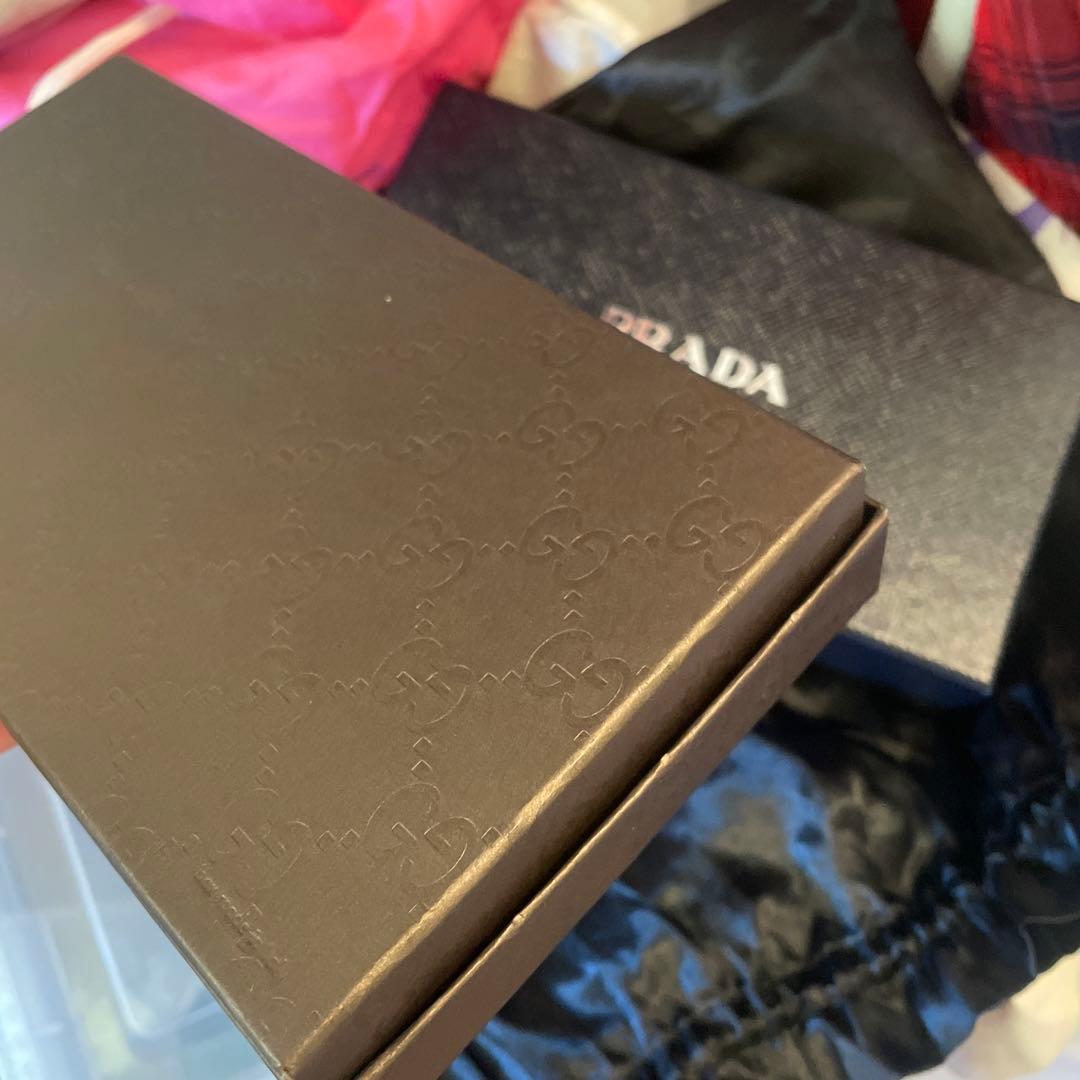 GUCCI PRADA ギフトボックス 中型
