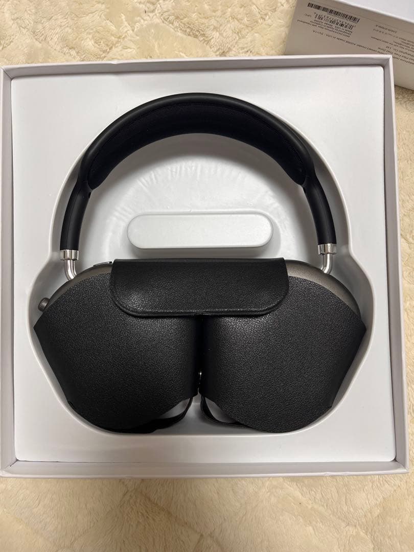 美品　AirPodsmax似