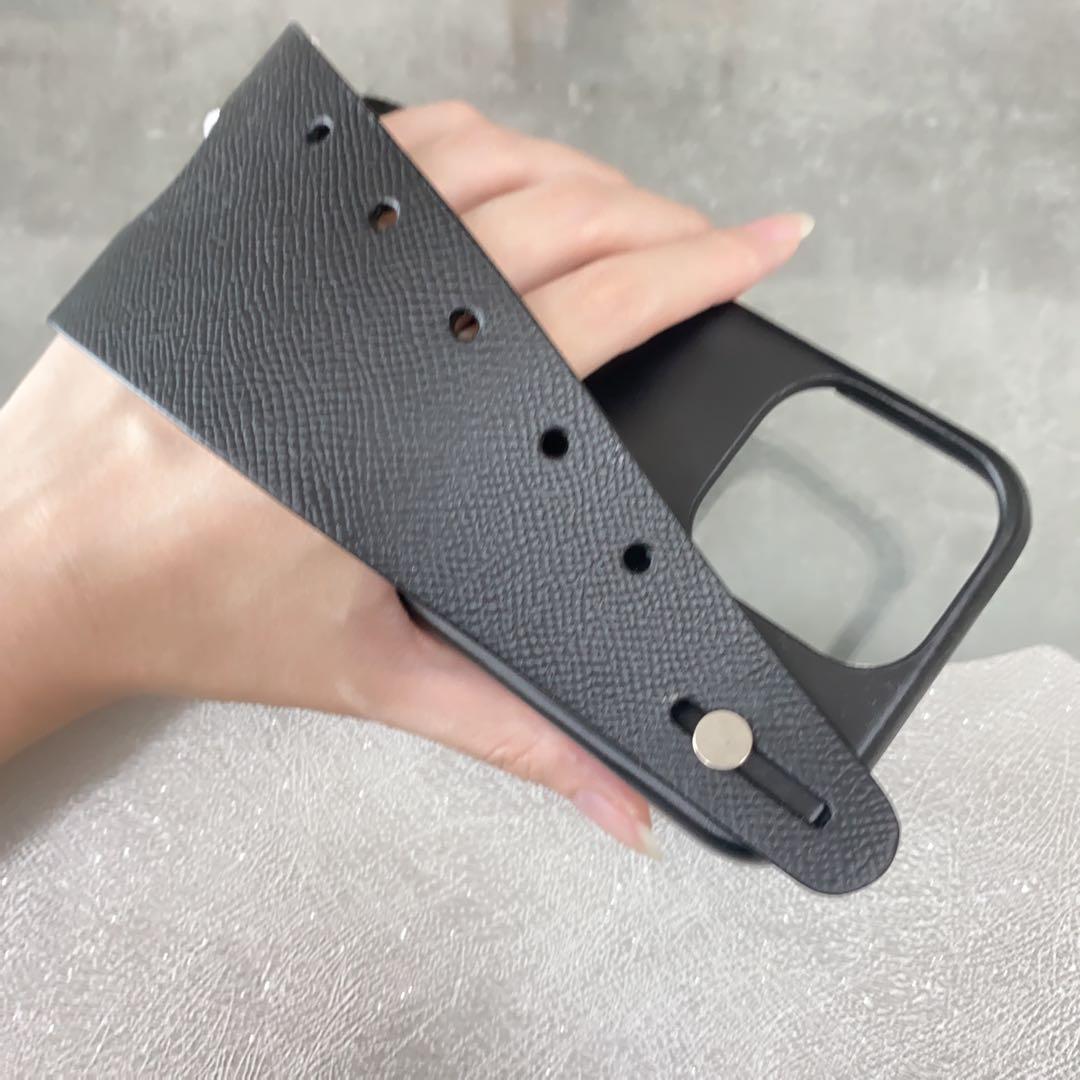 残り１【新品】メゾンマルジェラ スナッチト ベルト付き スマホケース ブラック