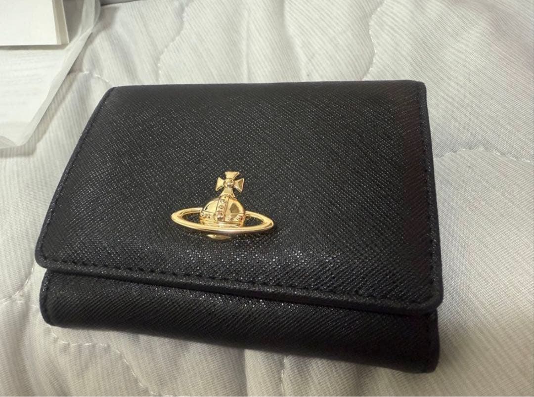 vivienne westwood 三つ折り財布 がま口 立体オーブ