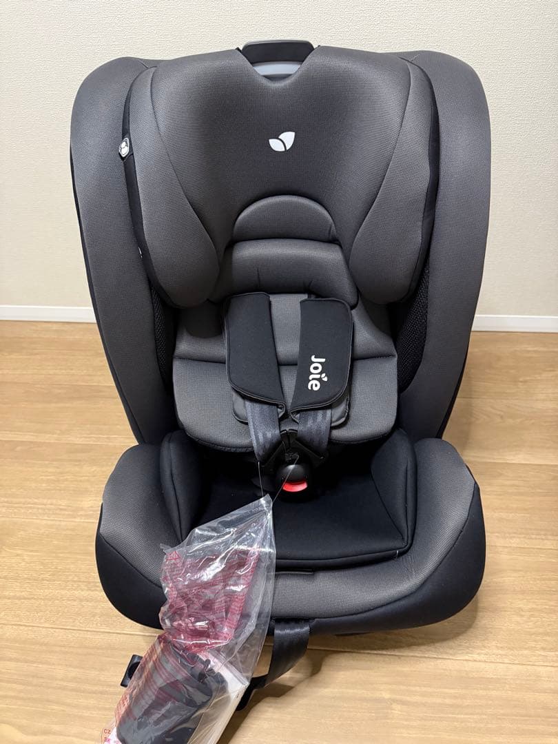 新品未使用　Joie チャイルドシート ボールド（エンバ—）