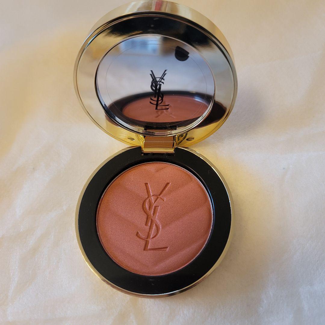 イヴサンローラン　メイクミーブラッシュパウダー　NO.12