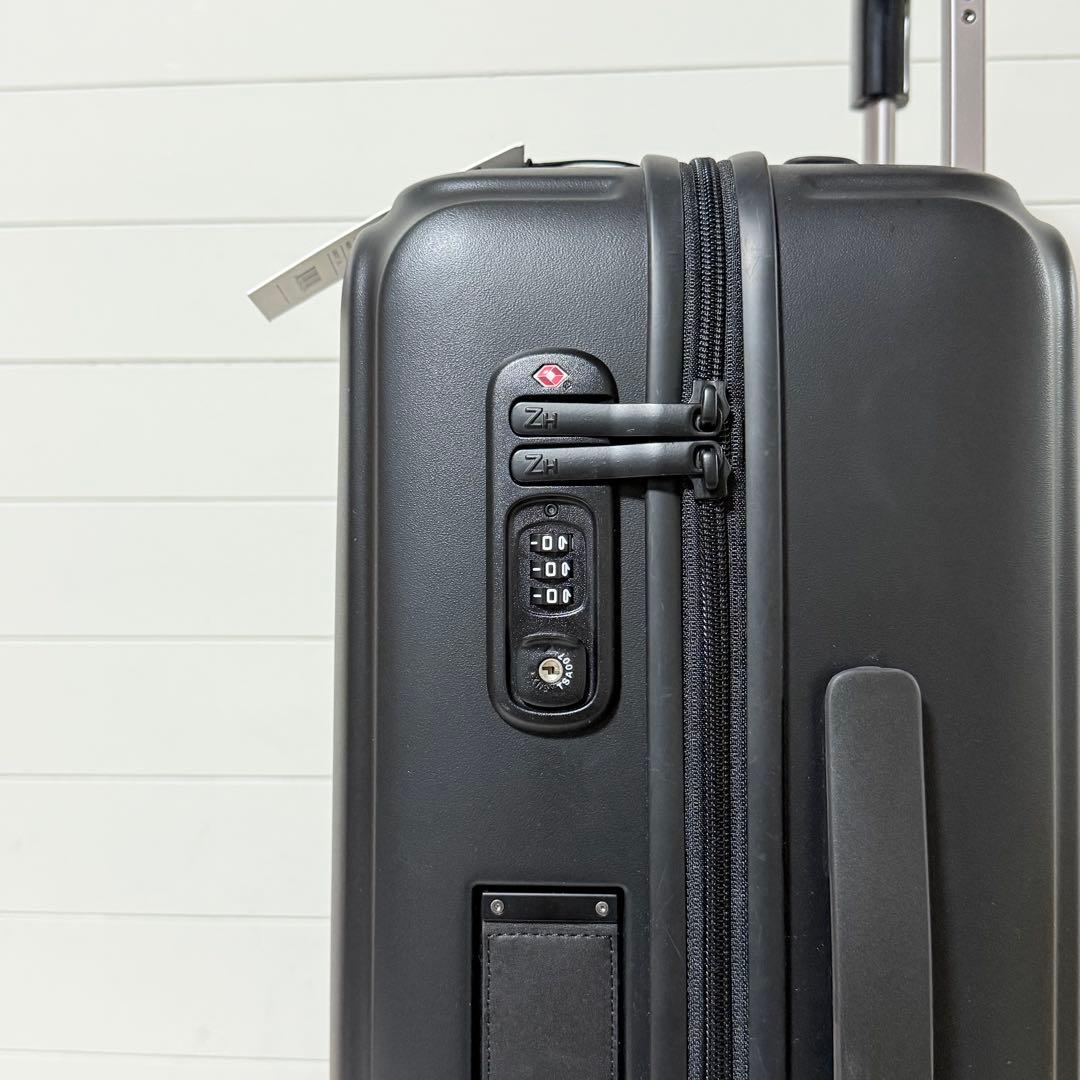 ⭐️新品未使用⭐️　ゼロハリバートン　EDGE LIGHTWEIGHT　スーツケース