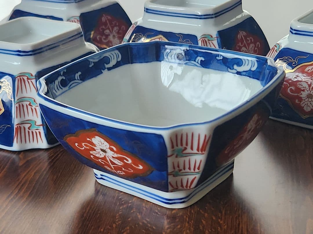 嘉泉窯　三川内焼　有田焼　古伊万里　糸切り　角小鉢　手描き　金襴手　5客