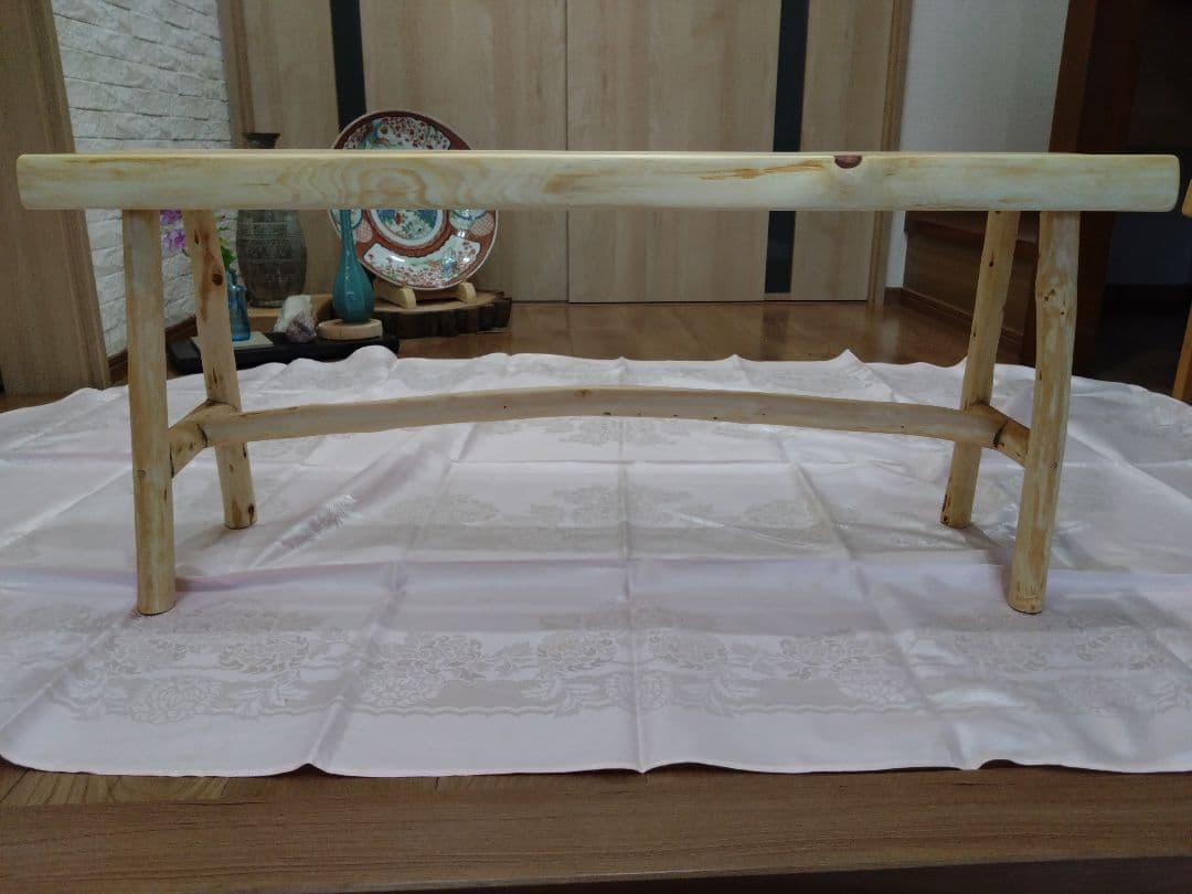 檜のベンチ（71）樹齢約70年、檜の原木の模様、年輪が綺麗に出ております