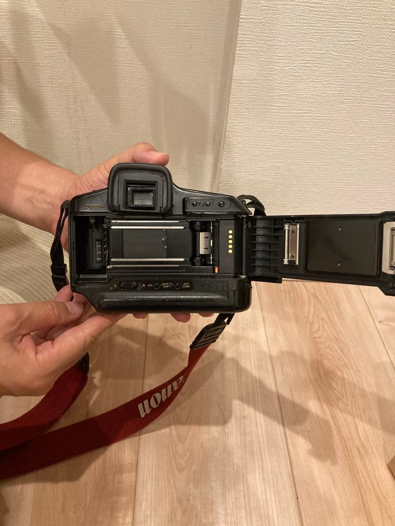 Canon T90 フィルム一眼レフカメラ